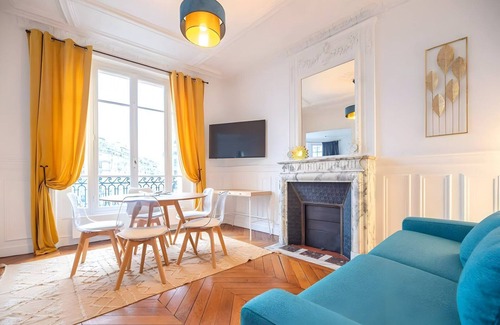 Faubourg Saint-Germain Apartment | TBS 321 - Superb apartment with Eiffel Tower view