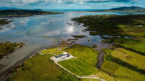 Lettermacaward House | Teach Tráighéanach