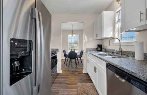 Oak Grove House | Team Travel Made Easy – Work Stay Wish, Granted!