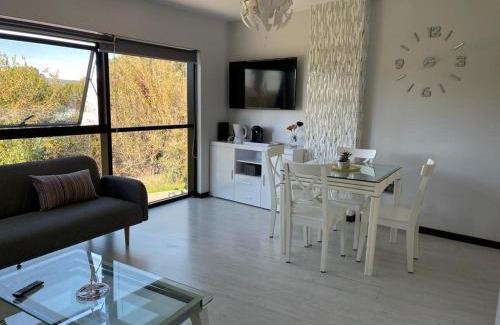 Cordoba Apartment | TECNOCORDOBA II aparcamiento privado gratuito y piscina