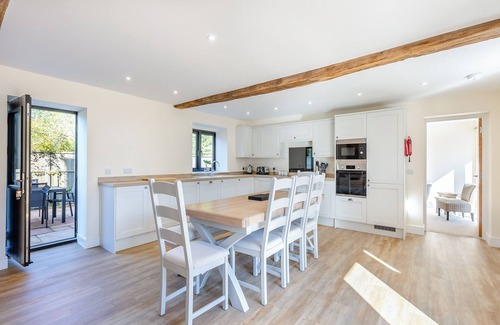 Felton Cottage | Tedsmore Hall Estate is surrounded by picturesque countryside.