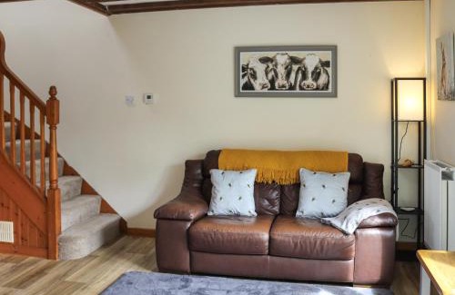 Llandeilo House | Teifi Cottage - Uk49590