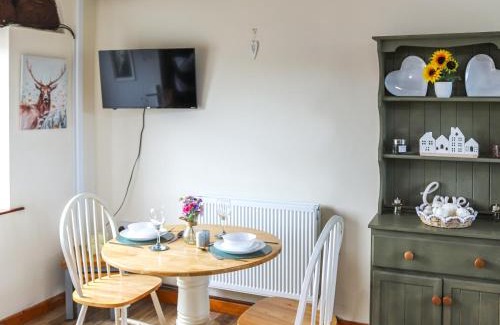 Llandeilo House | Teifi Cottage - Uk49590