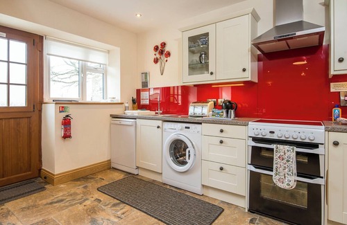 Tan-y-groes Cottage | Teifi, Holiday Cottage Penwern Fach, Cenarth, Sleeps 5, 2 bedrooms, bathrooms
