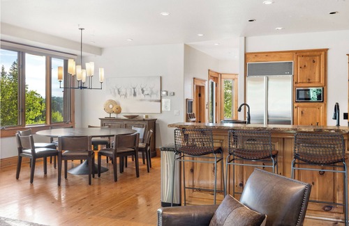 Mountain Village Condo | Telemark A: Ski-In/Out Luxury with Mountain Views