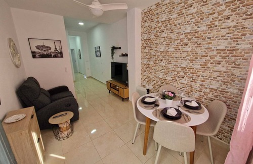 Prado del Rey Apartment | Telework and Relaxation