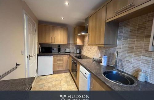 Telford House | Telford Townhouse with Parking and Garden