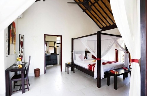Penuktukan Hotel | Teluk Karang Dive and Spa Resort Bali
