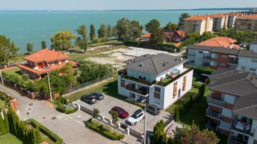 Siofok Aranypart Apartment | TemOro Apartman Blue