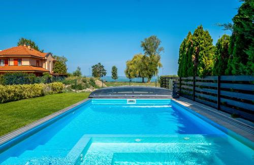 Siofok Aranypart Apartment | TemOro Apartman Blue