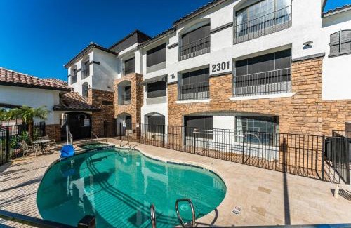 Tempe Apartment | Tempe Apt sleeps 4