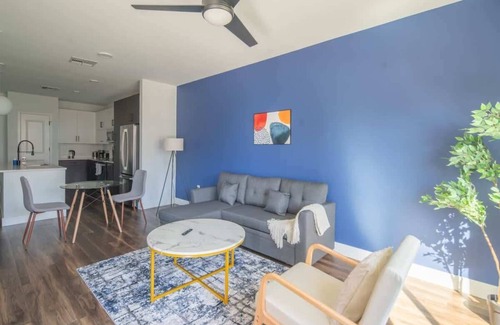 Tempe Apartment | Tempe Escape 1BD with Pool Gym Parking WD!