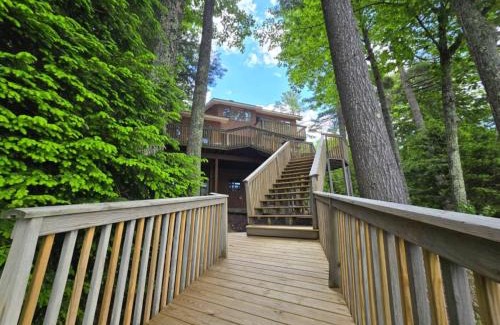 Newbury House | Temples Sunset Harbor