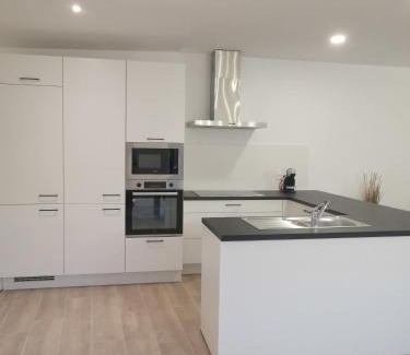 Hoeselt House | Ten Velde - vakantiewoning 12 personen - sauna - bubbelbad