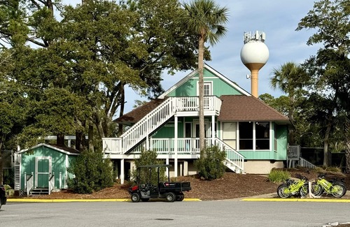 Saint Helena Island Villa | Tennis Courts in front and the ever changing Marsh in back. Golf cart included.
