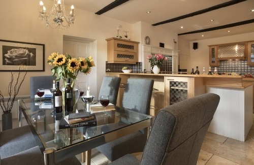 Coniston House | TENT LODGE, pet friendly, character holiday cottage in Coniston