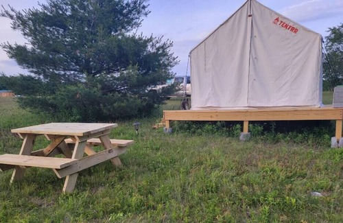 Somerset RV Rental | Tentrr Signature Site - Grateful Acres - Coleman Outfitted Site