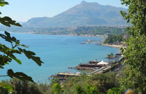 Santa Flavia House | Tenuta Sperlinga - Il Campanile