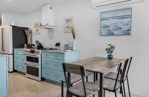 Pensacola Beach House | 🍹Tequila Sunrise on the Sound🍹 Swim Spa | Pet Friendly 🐾 | Bikes+Paddleboard