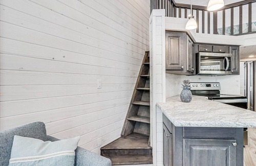 Port Aransas Cottage | Tequila Sunrise Sfth6 1 Bedroom Cottage by RedAwning