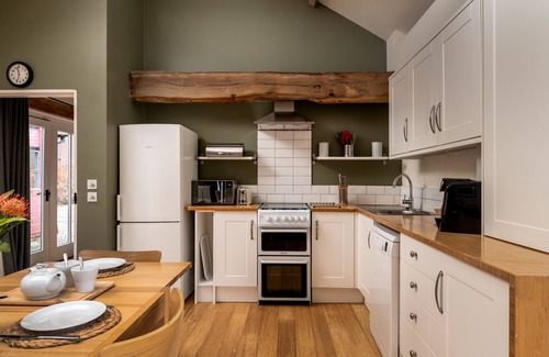 Fakenham Cottage | Tern Cottage -2 bedroom cottage with luxury indoor heated pool close to the North Norfolk coast.coas