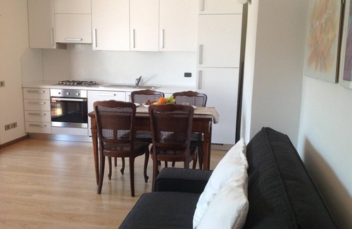 Sarnico Apartment | Terrace on Lake Iseo-free WIFI-DISCOUNTS FROM NOVEMBER TO JANUARY