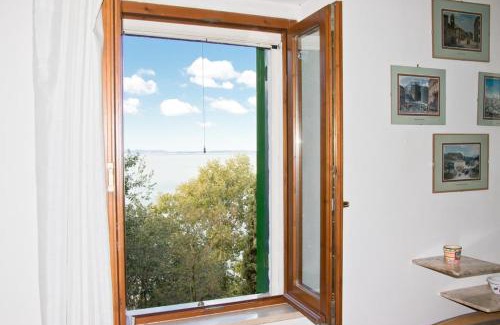 Monte del Lago House | Terrace on the Lake