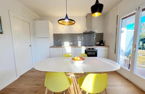 Passeig Maritim Apartment | Terraza Vinyet