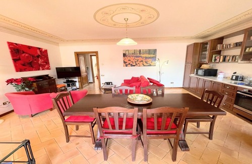 Spoleto Apartment | Terrazza Bella/air-con, Spoleto central, 10 mins walk/train station, Rome 1 hr