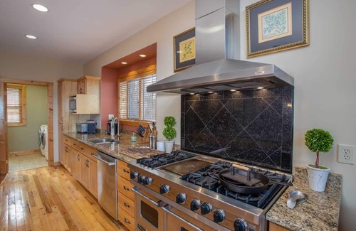 Beech Mountain Cabin | Terrific Mountain Home with Incredible Views