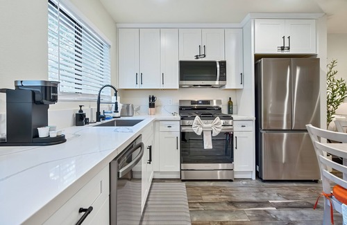 Kings Beach House | Terrific Smoke-Free Place in Heart of Kings Beach walking distance to Lake