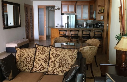 Las Conchas Condo | Tessoro 403: Luxury Beachfront Condo on the Las Conchas Peninsula