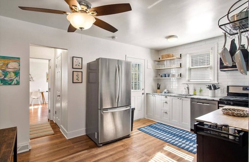 Richmond House | Texas, 1701 Texas Avenue