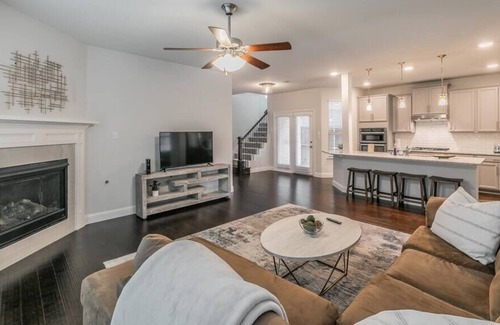 Little Elm House | Texas Corporte Housing Solutions 3 BDR Home