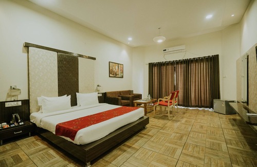 Mandav Resort | TGI Jahaj Mahal Resort