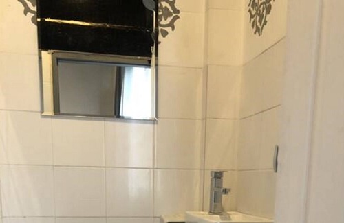 Wang Burapha Phirom Hotel | Double Room with good breakfast in BKK