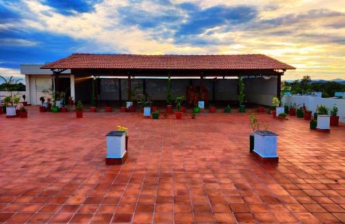 Tiruvannamalai Hotel | THAAI RESIDENCY
