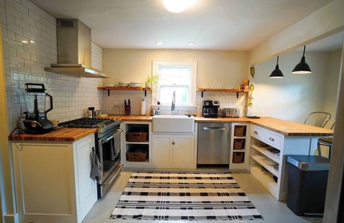 University Place House | The 1800