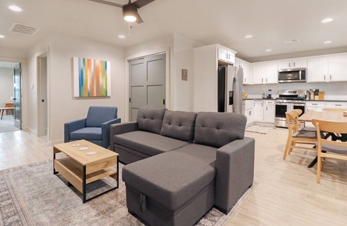 Central Oklahoma City Apartment | The 405 Contemporary