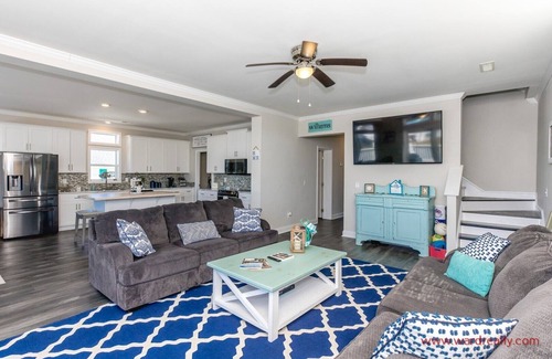 Surf City House | The 9th Hole - Surf City Canal Home - 4BR, Private Dock, Pet Friendly!