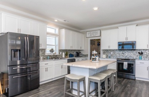 Surf City House | The 9th Hole - Surf City Canal Home - 4BR, Private Dock, Pet Friendly!