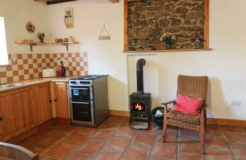 Moone Cottage | THE ABRAHAM, with open fire in Castledermot, County Kildare