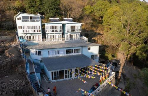 Dharamshala Hotel | The Acanti, Dharamshala