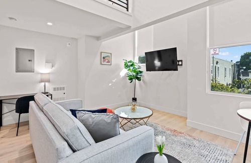 Pacific Heights Apartment | The Addison by Kasa | Stylish Loft | San Francisco