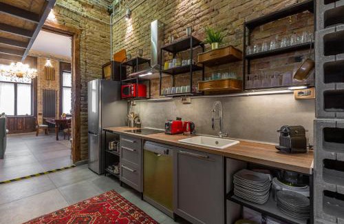 Palace District Apartment | The Address Royal Loft