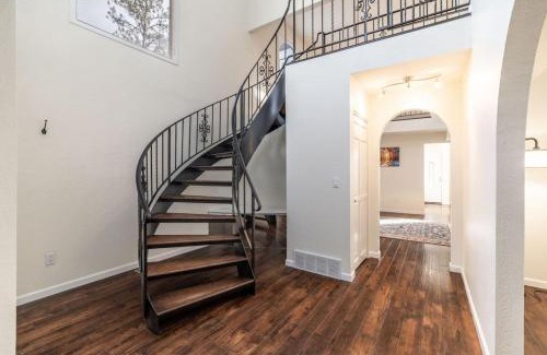 Post Falls House | The Affordable Family Fun House- Ping Pong, Pool Table, Darts