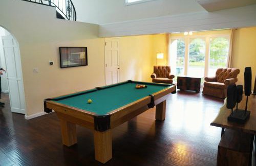 Post Falls House | The Affordable Family Fun House- Ping Pong, Pool Table, Darts