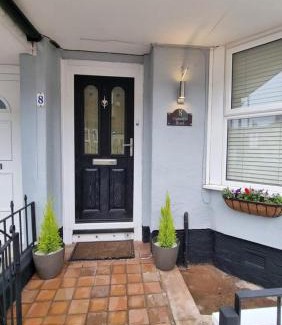 Liverpool House | The Aintree - By CHAPS