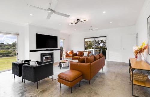 Central Mudgee House | The Albens - Countryside Chic amongst the Hills