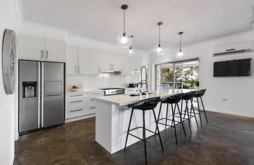 Central Mudgee House | The Albens - Countryside Chic amongst the Hills